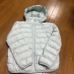ユニクロ　フード取り外し可能　中綿アウター160