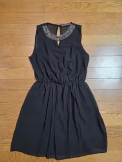ZARA ブラック ノースリーブ ワンピース S スタッズ シフォン 未使用