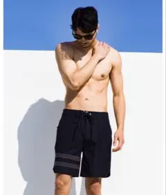 Hurley Phantom ブラック ストライプ 水着 30のサムネイル