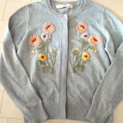nésessaire 花柄刺繍カーディガン 長袖 グレーのサムネイル