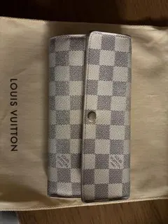 Item thumbnail for item 7b4d3a6d-c45a-409d-9c1b-49b0cec5e0b2