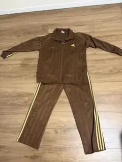 adidas アディダス　ジャージ　上下セット　ブラウン