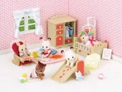 シルバニアファミリー 赤ちゃんルームセット　赤ちゃん一体付き