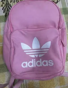 adidasピンクリュックのサムネイル