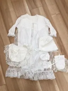 ベビードレス　セレモニー4点セット　ドレス 手袋 スタイ 帽子