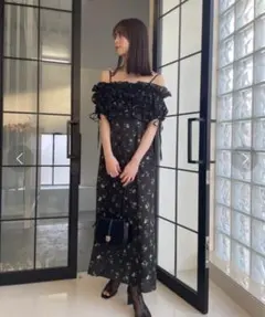 snidel♡ボリュームラッフル フリルプリント ワンピース ブラック 1 美品