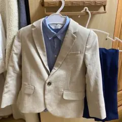 ベージュ 紺　スーツ　110センチ