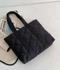 大容量　a4入る　人気　キルティング　トートバッグ