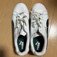PUMA ホワイト/ブラック スニーカー