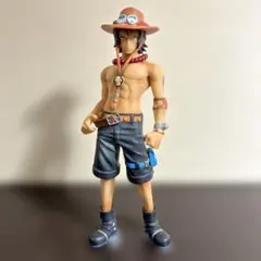 ONE PIECE エース フィギュア