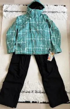 スノーボードウェア 上下セット m