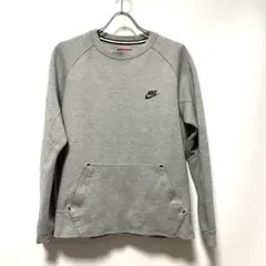 Nike テックフリーススウェット　グレー