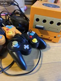 オレンジ ゲームキューブ 本体 コントローラー3つ
