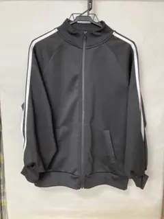 ジャージ　Mサイズ