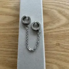 イヤーカフ