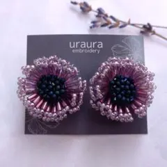 【ピアスorイヤリング】大人っぽい色味 ピンクパープルのお花ビーズ刺繍