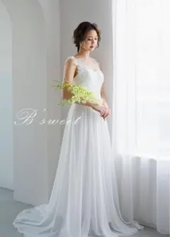 ホワイト ウェディングドレス スリーブレス