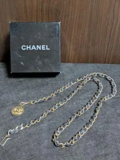CHANEL ロゴプレート付きチェーンベルト黒のサムネイル