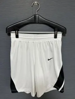 美品　ナイキ　NIKE バスケ　ハーフパンツ　ゲームパンツ　DRI-FIT M