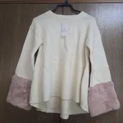 Sono クリーム色ファー付きニット　新品タグ付きのサムネイル