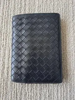 BOTTEGAVENETA イントレチャート 二つ折り財布 ブラックネロ メンズのサムネイル