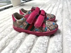 GUCCI チルドレン　ナタリーレテ✖️GUCCIのコラボデザインスニーカー26のサムネイル
