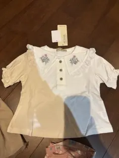 刺繍入りホワイトTシャツ 半袖