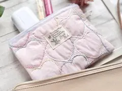 【ハンドメイド】ハートキルティングのポーチ　ピンク 韓国生地　 小物入れ　可愛い