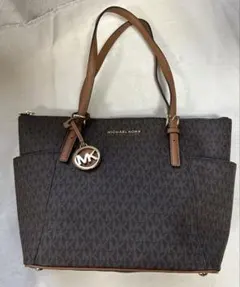 マイケルコース　トートバッグ　Ａ4可　肩掛けOK