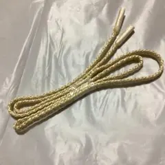 白、金編み込み帯締め