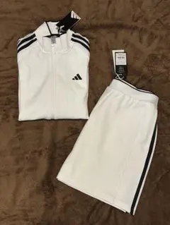 Adidas 3ストライプス　セットアップ　白