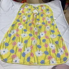 介護用品　花柄お食事エプロン