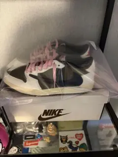 Travis Scott × Nike Air Jordan 1