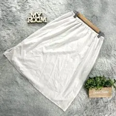 良品❗️【UNIQLO】ユニクロ 薄手軽量ひざ丈スカート(S)ベージュのサムネイル
