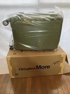 【新品未使用】アメリカンツーリスターキャリーケース　M オリーブのサムネイル