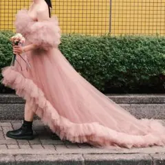 オフショルダーピンクチュールもこもこ　カラードレス　結婚式前撮り二次会