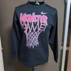 Nike モンスターゲーム 長袖Tシャツ