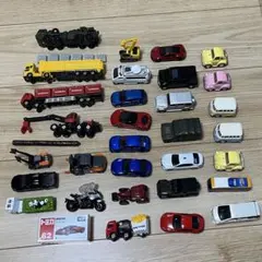 トミカ27台（大型4台含）、ミニカー5台　まとめ売り