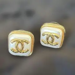 CHANEL ピアス ノベルティ CCロゴ