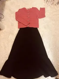 エフデ　ビジュー付きピンクカーディガン