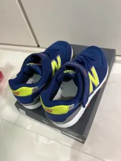 New Balance ネイビー スニーカー YV996AD3