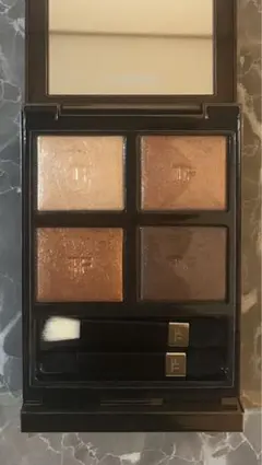 トムフォード　アイカラー クォード 04A サスピション