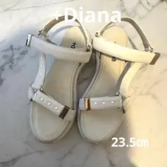 +diana ホワイト ストラップサンダル スクエアスタッズのサムネイル