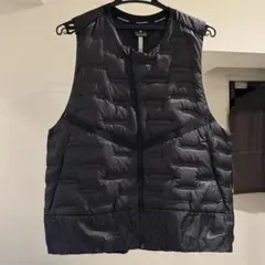 Nike aero loft ベスト　ブラック
