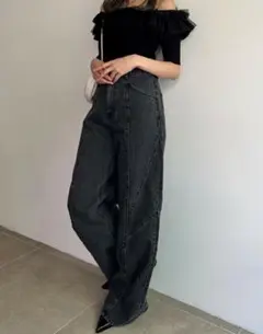 Item thumbnail for item 19a0ecdb-b7e8-4568-bf7c-9413d67988d0