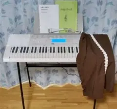 CASIO LK-223 電子ピアノ　ルーチェ 光ナビ　61鍵盤　スタンド付