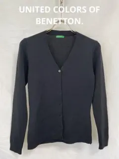 BENETTON ブラックVネック 長袖カーディガン