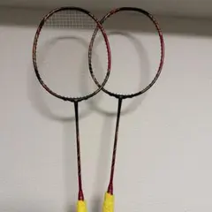 YONEX バドミントンラケット 2本セットのサムネイル