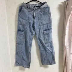 【明日のお昼まで出品】GU カーゴデニムパンツ Mサイズ ライトブルー