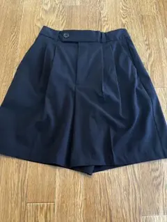 GU 黒 プリーツ ショートパンツ Sサイズ
